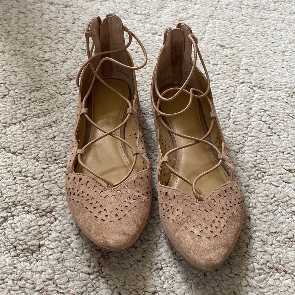 Lace Up Flats 🤎